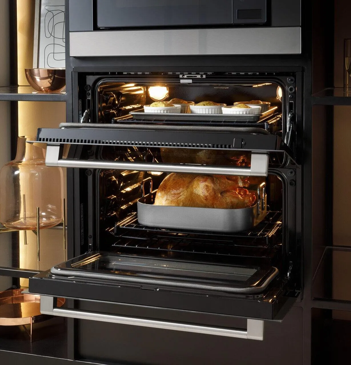 Cafe CTS92DM2NS5 Caf&#8482; 30" Smart Built-In Twin Flex Single Wall Oven In Platinum Glass