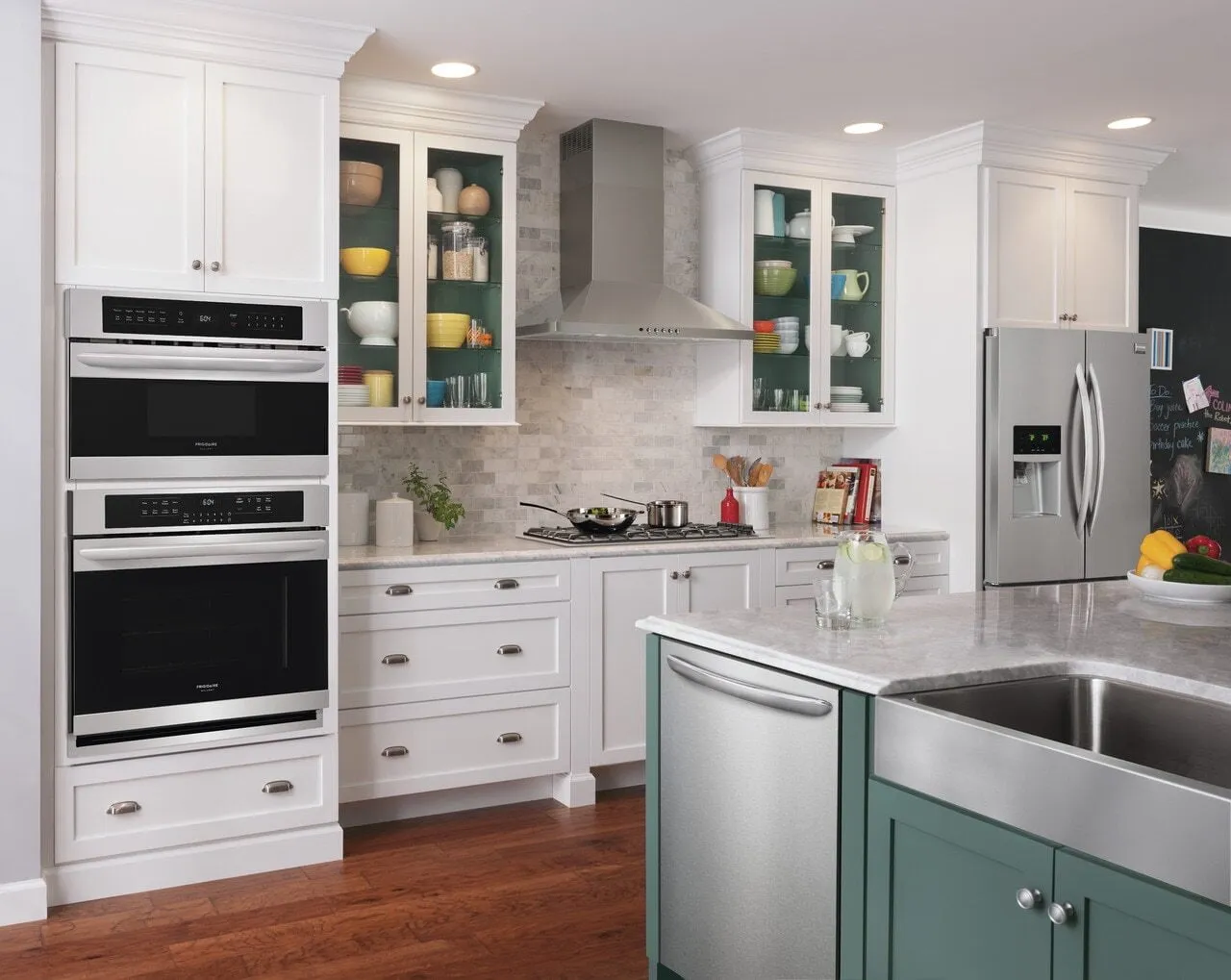 Frigidaire FGMO3067UF Frigidaire Gallery 30'' Built-In Microwave Oven With Drop-Down Door