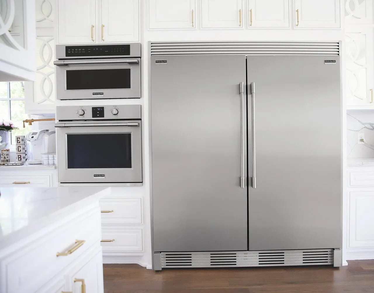 Frigidaire FPMO3077TF Frigidaire Professional 30'' Built-In Convection Microwave Oven With Drop-Down Door