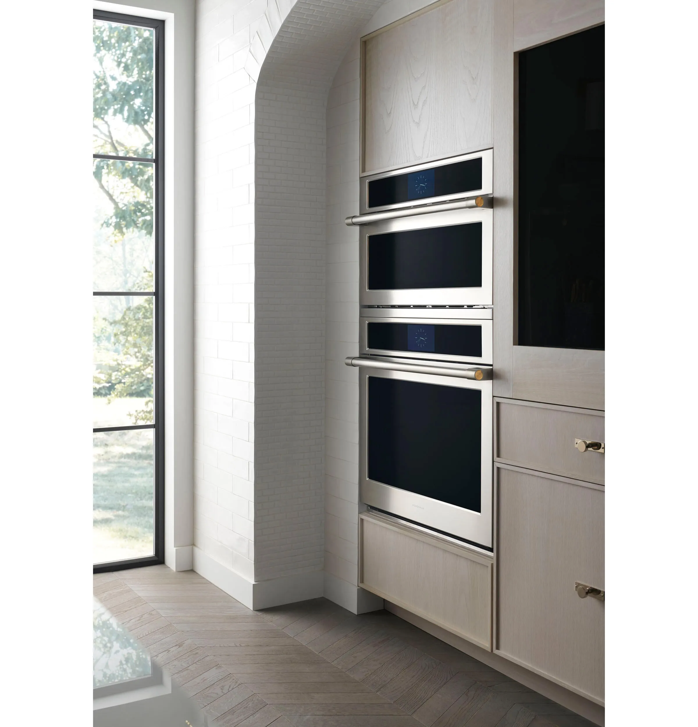 Monogram ZTSX1DPSNSS Monogram 30" Smart Electric Convection Single Wall Oven Statement Collection