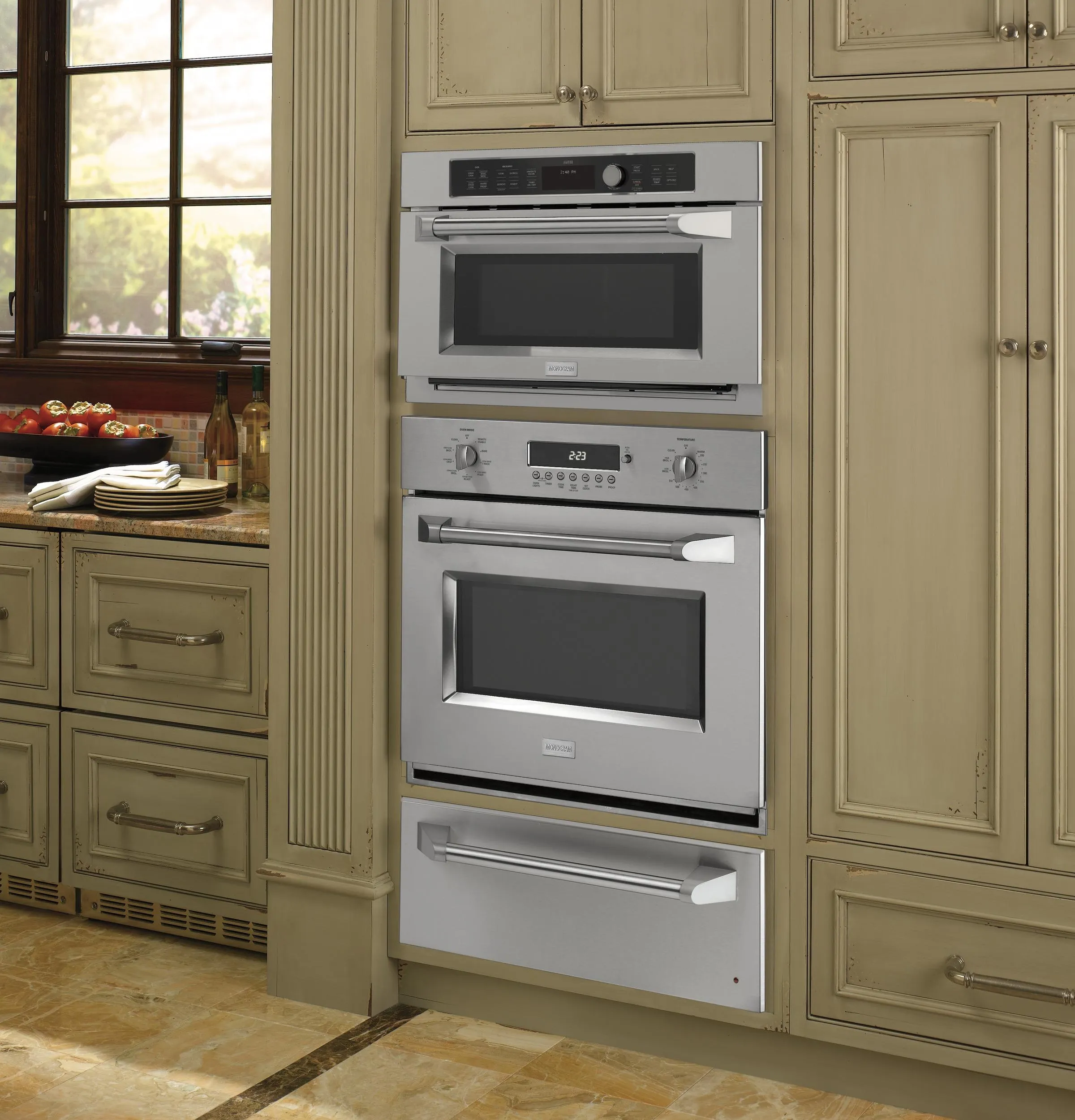 Monogram ZW9000SJSS Monogram 30" Stainless Steel Warming Drawer