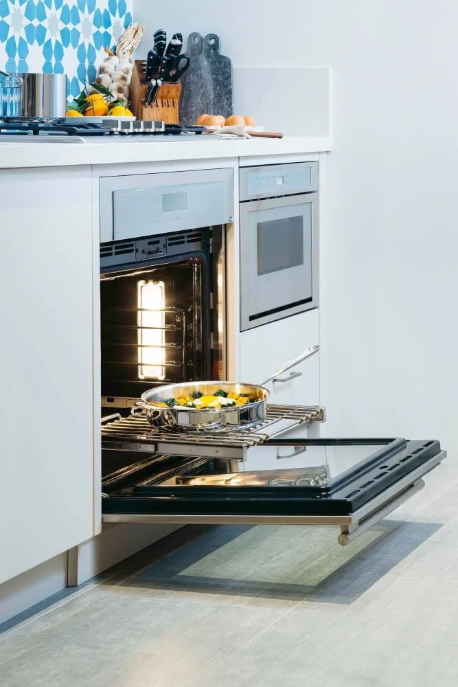 Thermador MED301WS 30-Inch Masterpiece? Single Built-In Oven