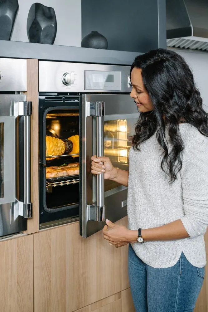 Thermador POD301RW 30-Inch Professional Single Wall Oven With Right Side Opening Door