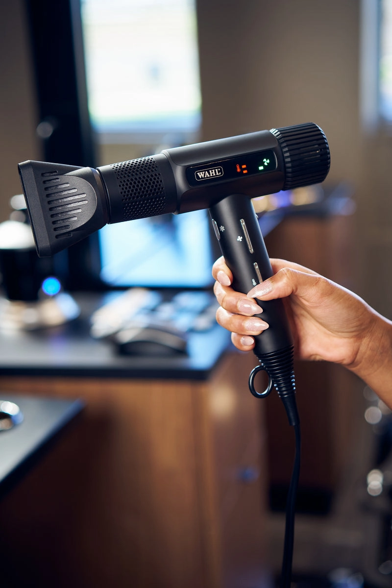 Wahl Professional Vanquish Digital Motor Hair Dryer Limited Edition Offer Deal of the Day